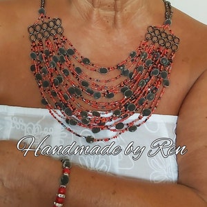 Handmade set of necklace, earrings and bracelet made of velvet seeds / black pearl seeds / mgambo tree seeds and other components #4 Red/black