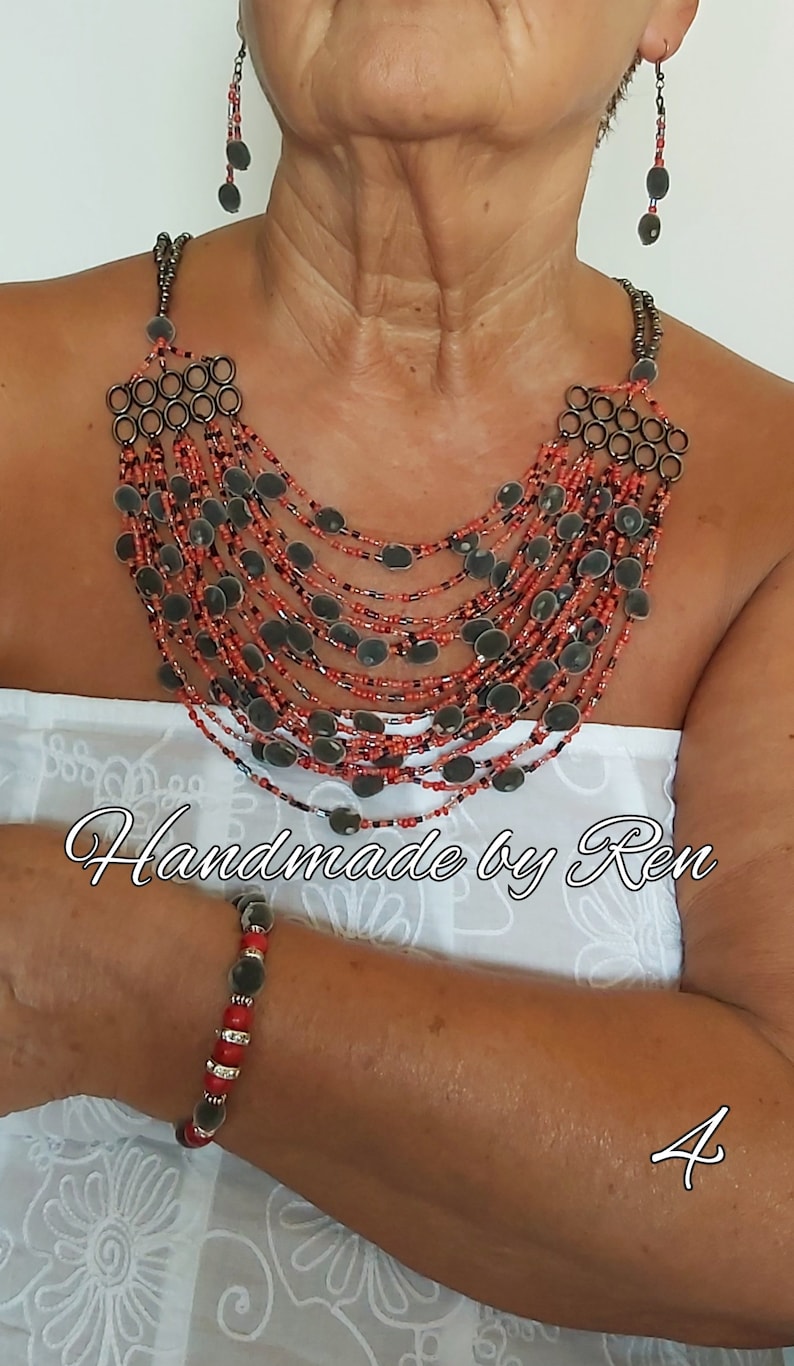 Handmade set of necklace, earrings and bracelet made of velvet seeds / black pearl seeds / mgambo tree seeds and other components #4 Red/black