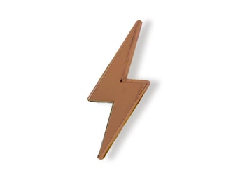 Roségouden boutspeld silhouet tattoo flitshoedje revers