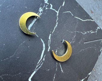 Gouden maanoorbellen Halve maanstekers Messing Goth middeleeuwse sieraden punk Sailor Moon