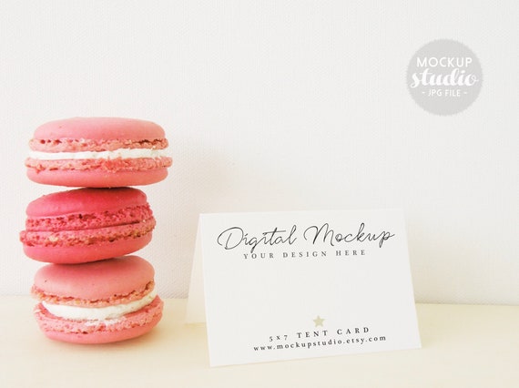 Download Tent Cards Mockup Table Tent Cards Mock Up Tent A4 Landscape Mockup Psd Free Download