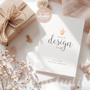 Verjaardagsuitnodiging natuurlijke tinten mockup, kaart PSD-mockup, minimalistische uitnodigingsmockup, genderneutraal babyshowermodel