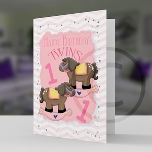Carte premier anniversaire de jumeaux Deux chevaux à bascule sur un fond en zigzag et divers tons