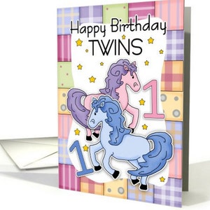 Jumeaux premier anniversaire deux caracolant poneys, poney rose, poney bleu, première carte d’anniversaire, 1er jumeaux d’anniversaire