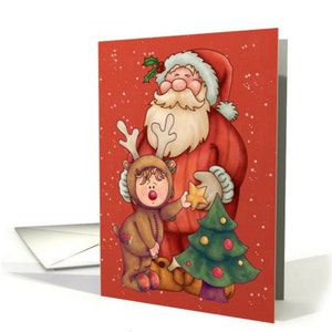 Cartolina di Natale, Santa con piccolo Raindeer bambino sveglio, e albero di Natale carta