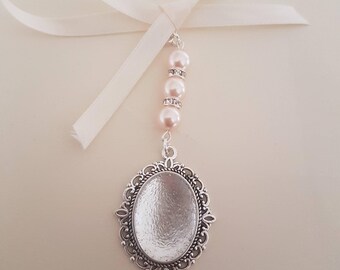 Extra string to add to a charm