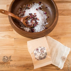 Relax herbal Bath Salts, botanical Bath Soak, Luxury SPA gift, natural magnesium rich salts, Gift For friend, Gift for Mom, zero waste gifts