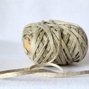 Habu Textiles Knitted Linen Tape for knitting, weaving, crochet. Habu yarn N-98 Natural Grey
