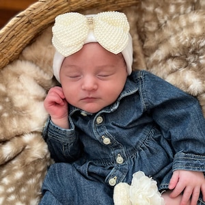 Melondipity Pearl Bow Nursery Newborn Girl White Hospital Hat Newborn ...