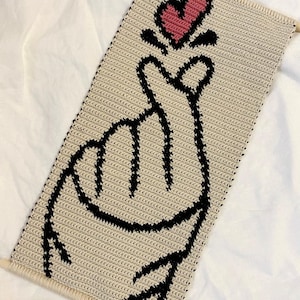 Crochet Pattern. The Happy valentine&#39;s day Wall Hanging. Crochet Wall Hanging Pattern. Instant Download PDF. Tapestry crochet pattern