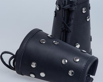 Leather bracers, Cosplay wrist armor, Witcher 3 bracers, Historical costume bracers, Medieval armor clothing, Leather armor men