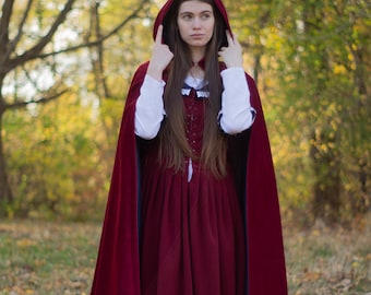 Hooded Cloak Women, Medieval Velvet Cape for LARP, Renaissance clothing, Cosplay medieval overcoat, Red female cloak
