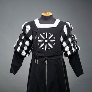 andsknecht costume, Renaissance outfit mens clothing,Medieval striped shirt, Landsknecht outfit, Landsknecht pants,
