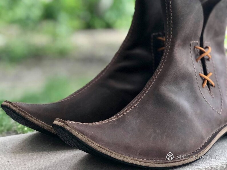 Medieval-style poulaine dark brown color boots Leather Boots | Etsy