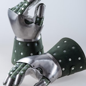 Medieval Reenactment gloves, Brigandine armor gauntlets, Hand protection armor,  Steel plate hand gloves by Steel Mastery