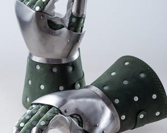 Medieval Reenactment gloves, Brigandine armor gauntlets, Hand protection armor,  Steel plate hand gloves by Steel Mastery