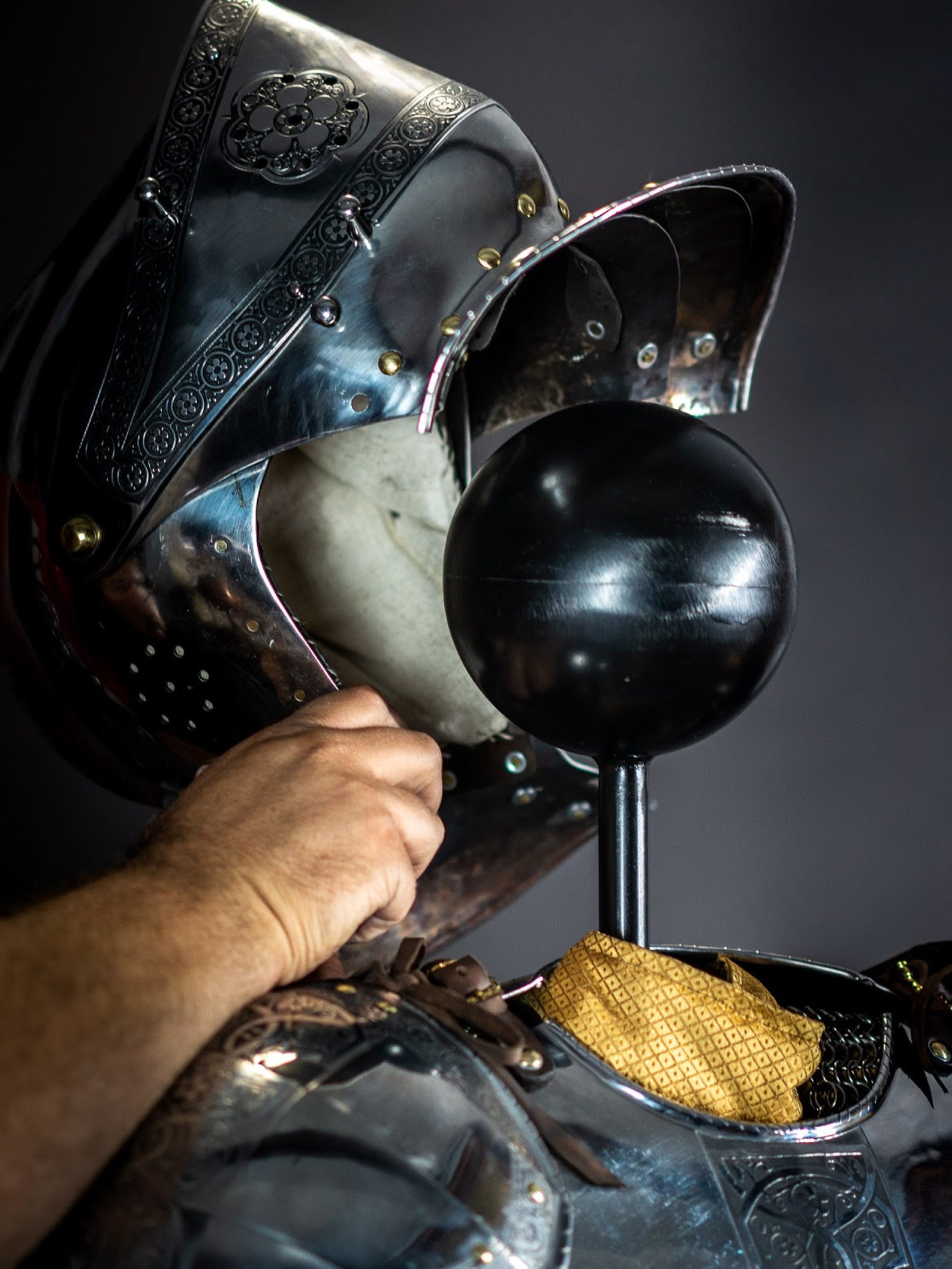 Full Body Armor Steel Mannequin Medieval Body Armor Etsy