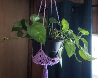 Crochet plant hanger, Macrame Plant Hanger, Hanging Plant Holder, Indoor & Outdoor, Plant Lovers Gifts, boho plant holder