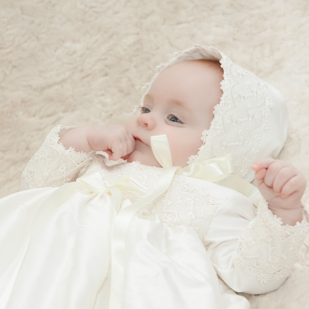 Christening Robe & Bonnet 001032
