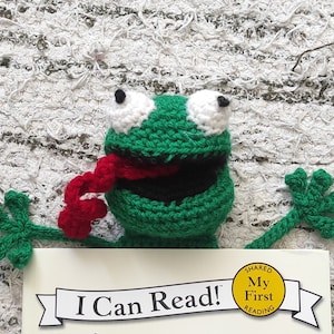 Crochet Frog Bookmark Pattern | Amigurumi PDF - Perfect for Book Lovers, Halloween bookmark!