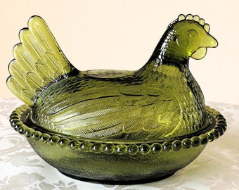 1970's Vintage Indiana Glass, Green Nesting Hen, Collector's .