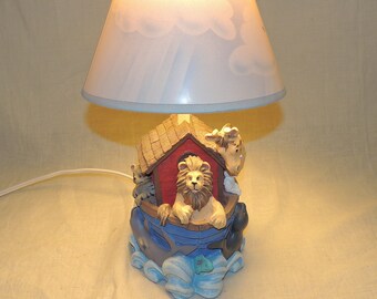 noah's ark nursery lamp