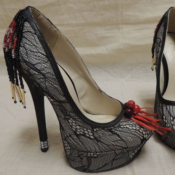 helena mesh lace pump