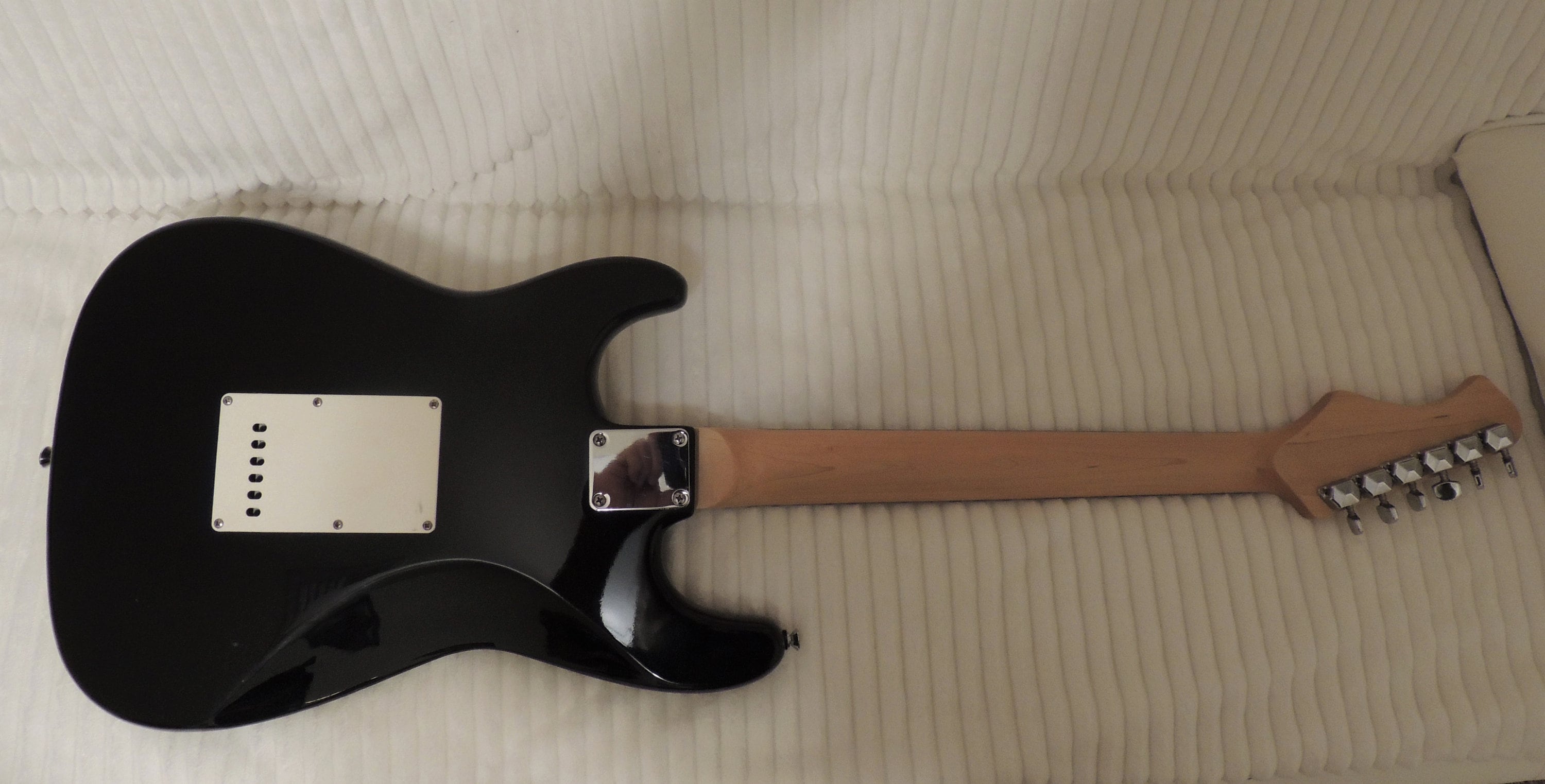 SYNSONICS エレキギター SYNSONICSエレキギターのカスタム その③ | 蜂坊主のブログ