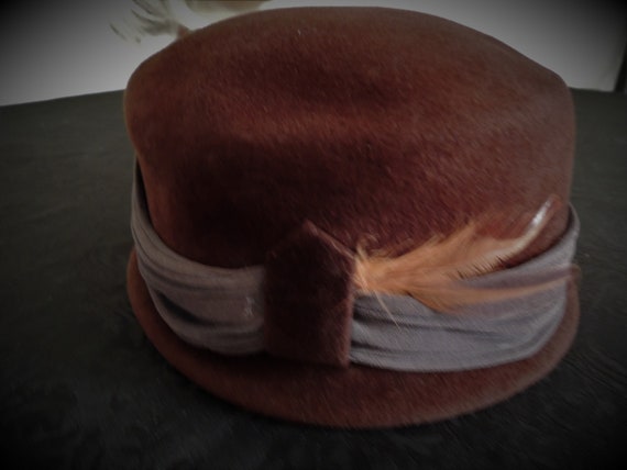 1940's Cloche Flapper Hat, Genuine Velour importe… - image 8
