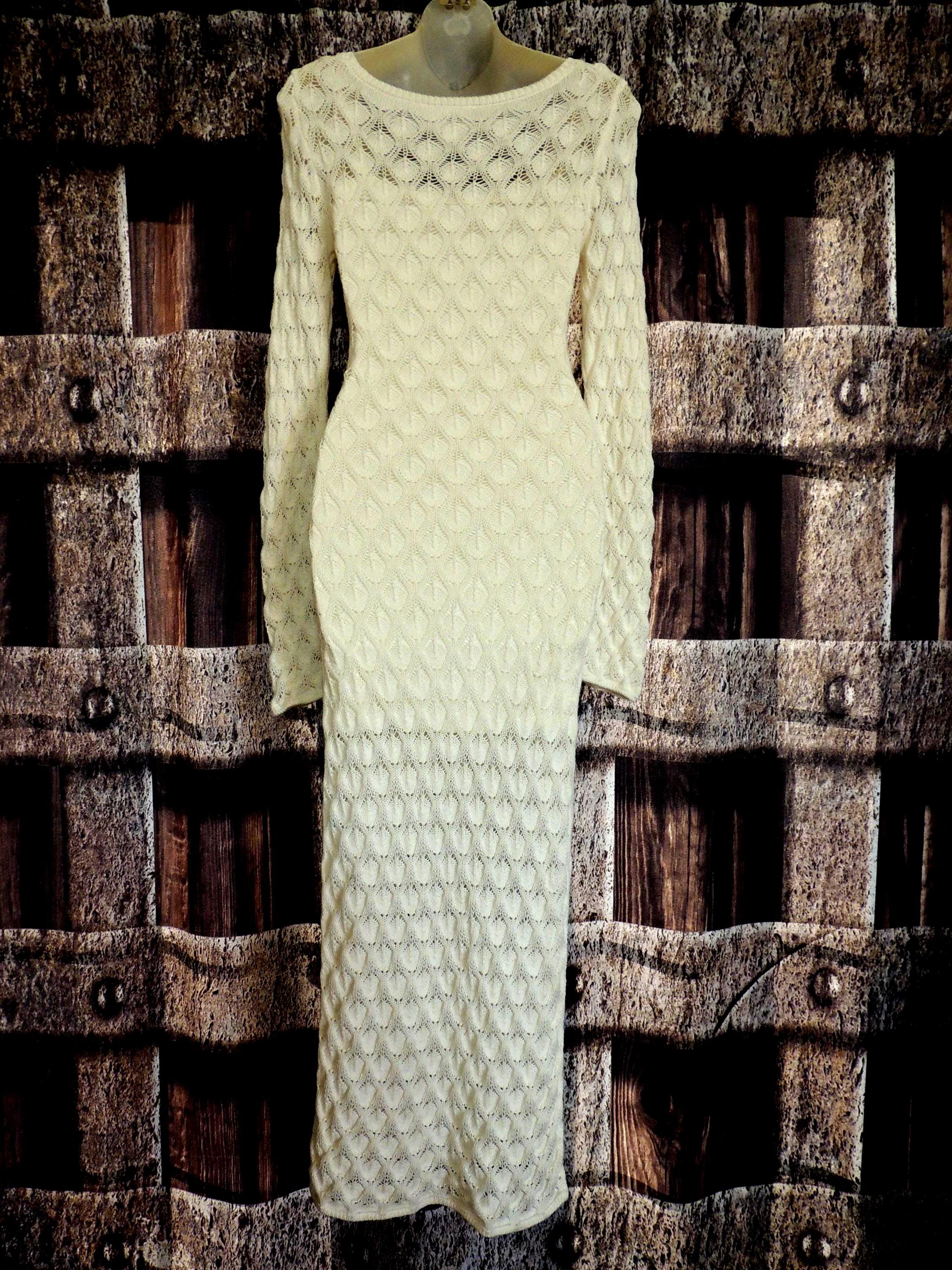 olive and oak crochet dress 2002 Olive & Oak Crochet Sweater Maxi Dress in ivory. Size XS
