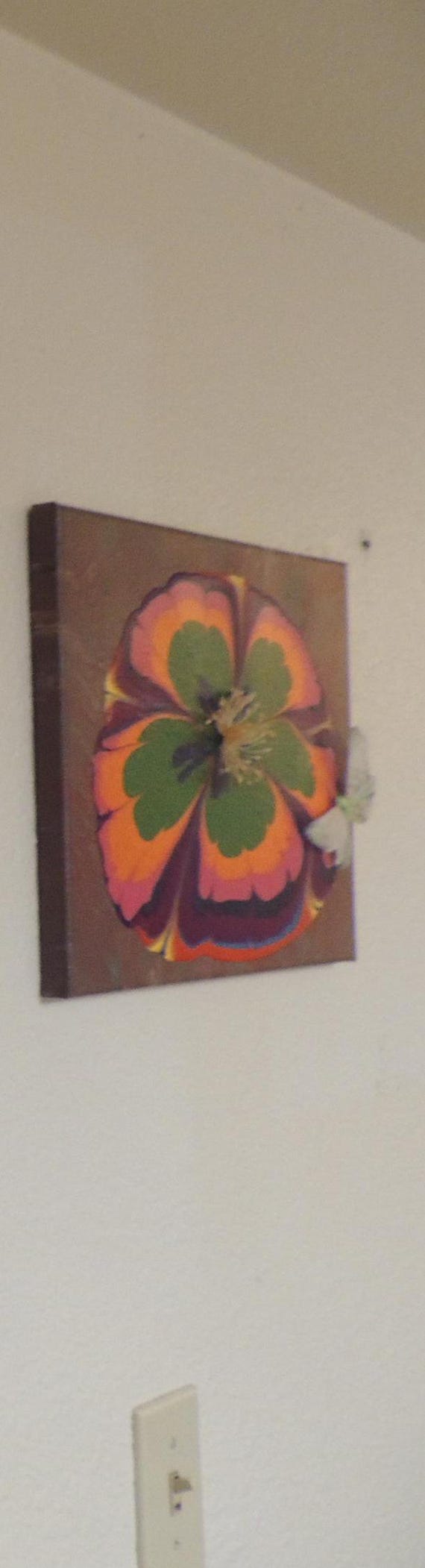 Taza hecha a mano para verter, fondo de botella para verter pintura, flores,  mariposas, arte en lienzo, pintura, poder de las flores, hippie. - Etsy  México, image size:570x2102