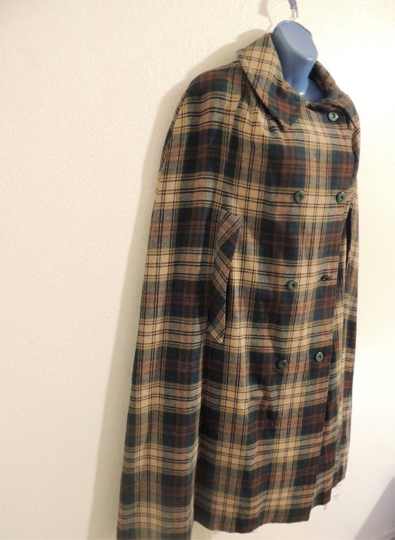 Vintage Ladies Plaid Cape Coat, Made by Moffat We… - image 3