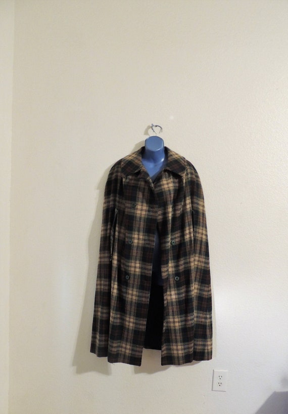 Vintage Ladies Plaid Cape Coat, Made by Moffat Wea