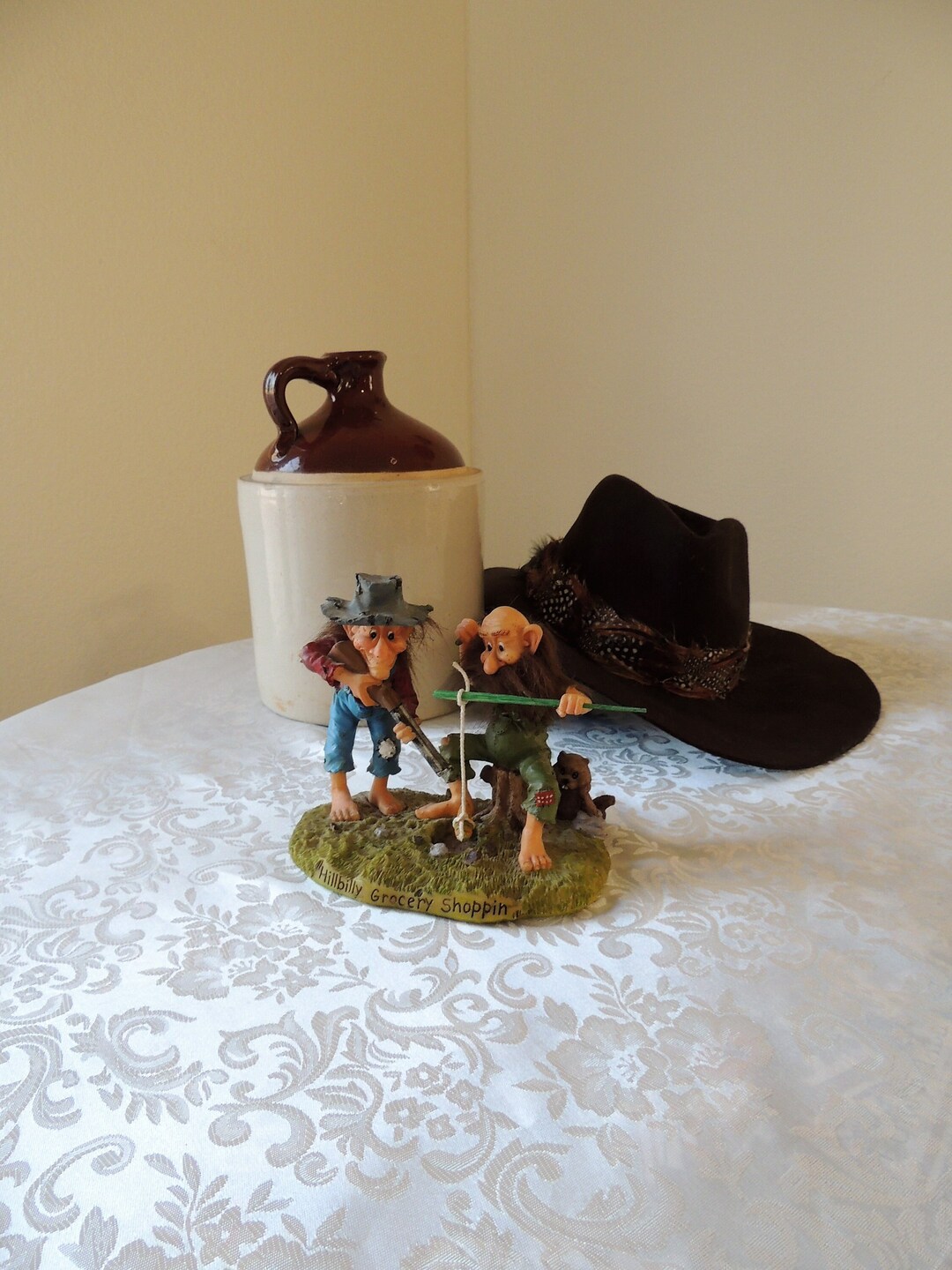 Vintage 1980's Hillbilly Figurine hillbilly Grocery Shoppin', Hillbilly