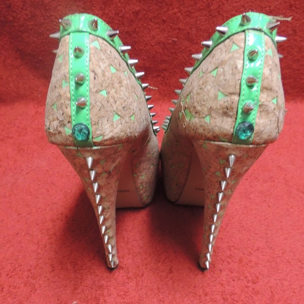 Redkiss Green Ruby Pumps Woman's size 8 1/2 Open Toe, Cork cut out with Spikes, High Heels, Pumps stiletto.