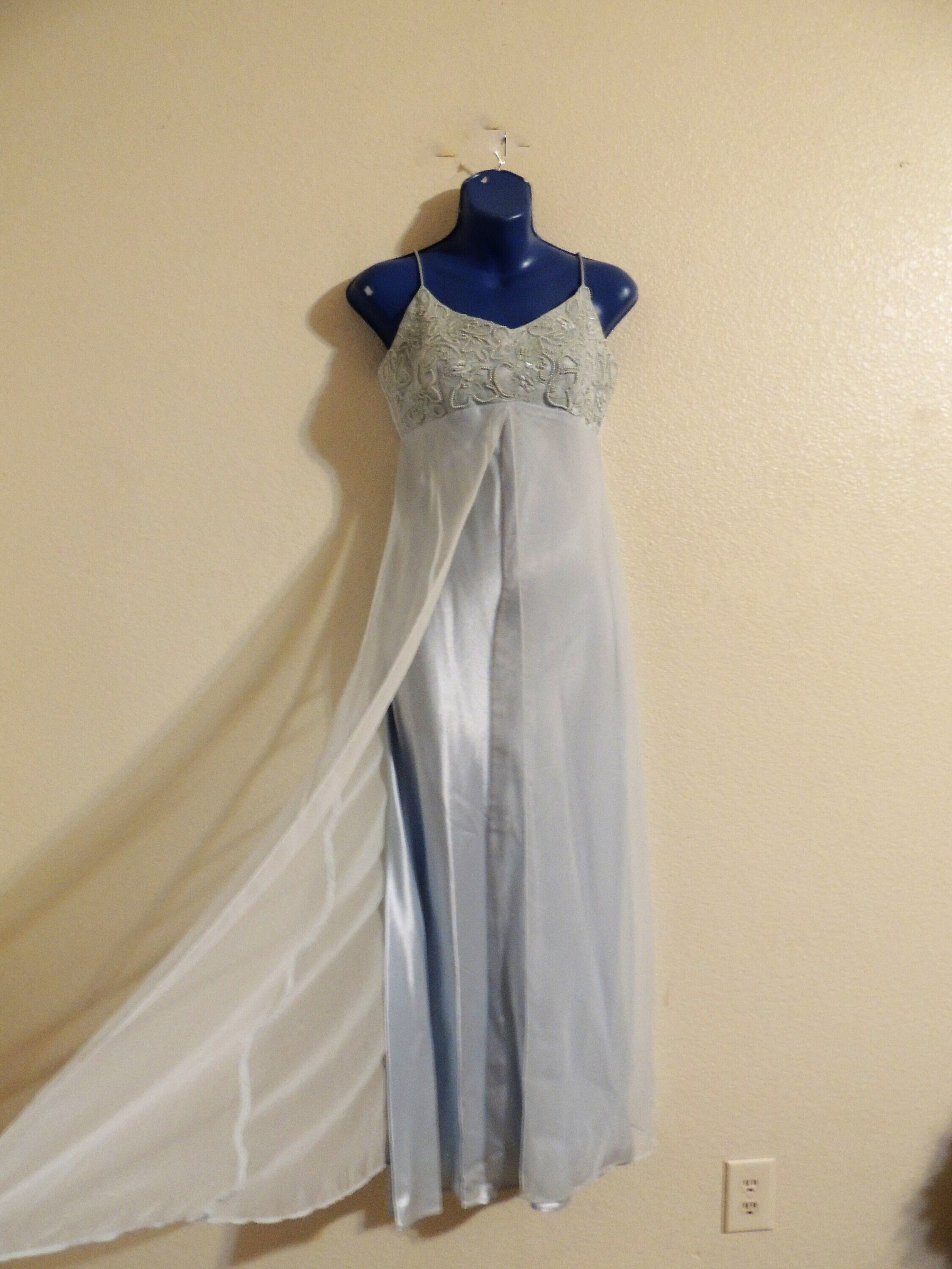 Vintage Blondie Nites by Jaslene Baby Blue Gown Size 3/4. - Etsy UK