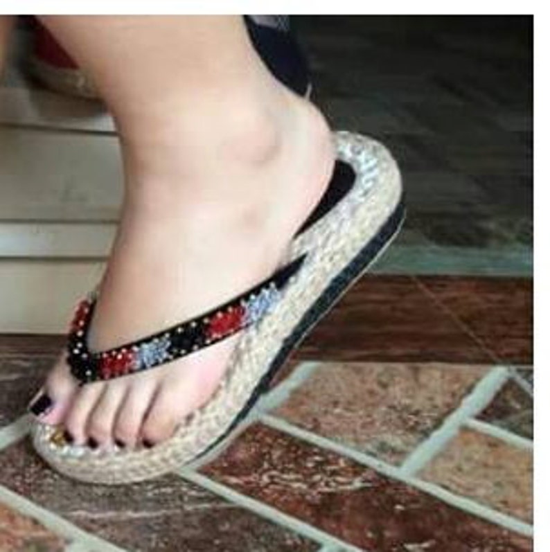 abaca slippers