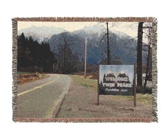 Twin Peaks Throw Blanket: TV Show Title Card, 100% Cotton, Fringed