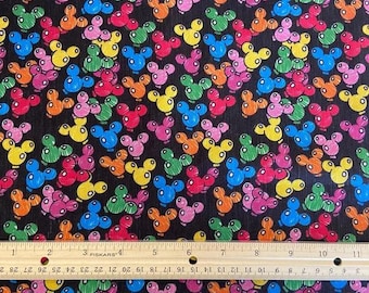 Globos de Mickey, tela de Disney, tela de Mickey, mezcla de algodón y poliéster, **Resto 36L x 10W**