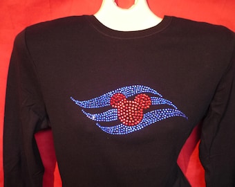 Camisa de mujer con cristales de imitación y el logotipo de Disney Mickey Mouse Cruise Line, tallas S, M, L, XL y tallas grandes 1X, 2X y 3X.