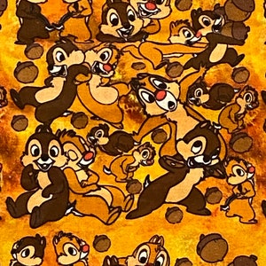 Tissu Chip and Dale, tissu Disney, tissu 100 % coton, Fat Quarters 18 x 22 po, yard 36 x 44 po image 2