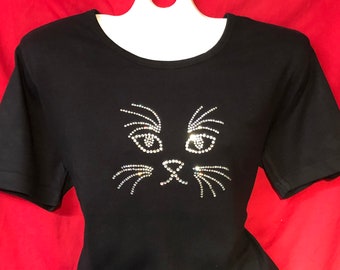 Camisa de mujer con cristales de imitación deslumbrantes, ojos de gato, camisa de mujer gata, tallas cortas o para señoritas, tallas S, M, L, XL, tallas grandes 1X, 2X, 3X.