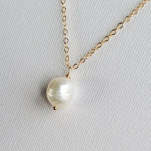 Delicate gold filled pearl pendant necklace with baroque ivory-white freshwater pearl; June birthstone; bridesmaid, bride, wedding, Kate
