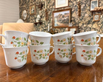 Vintage Corelle by Corning  featuring Strawberry Sundae pattern, set of 8