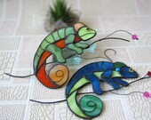 Stained glass chameleon suncatcher Garden chameleon Chameleon decor Blue chameleon Glass reptile Outdoor decor Window decor Wall hanging