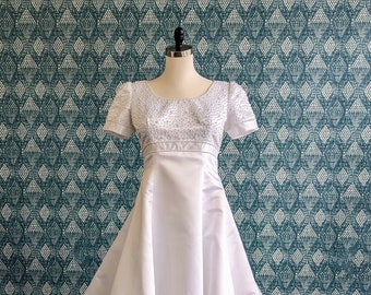 Size 16W Late 1990s/Early 2000s Alfred Angelo Vintage Wedding Gown