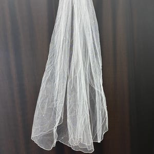 1990s Vintage Wedding Veil | 40&quot; One Layer with Pearls & White Border