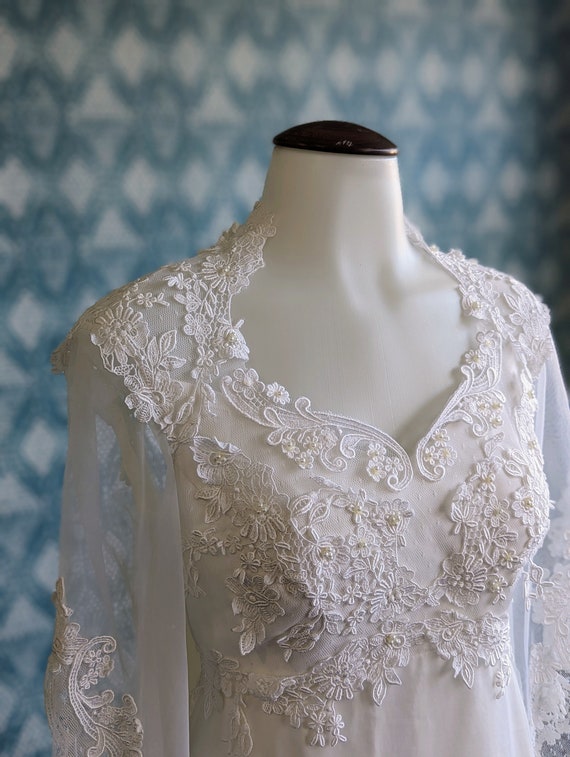 1960s/1970s Vintage Wedding Gown - image 9