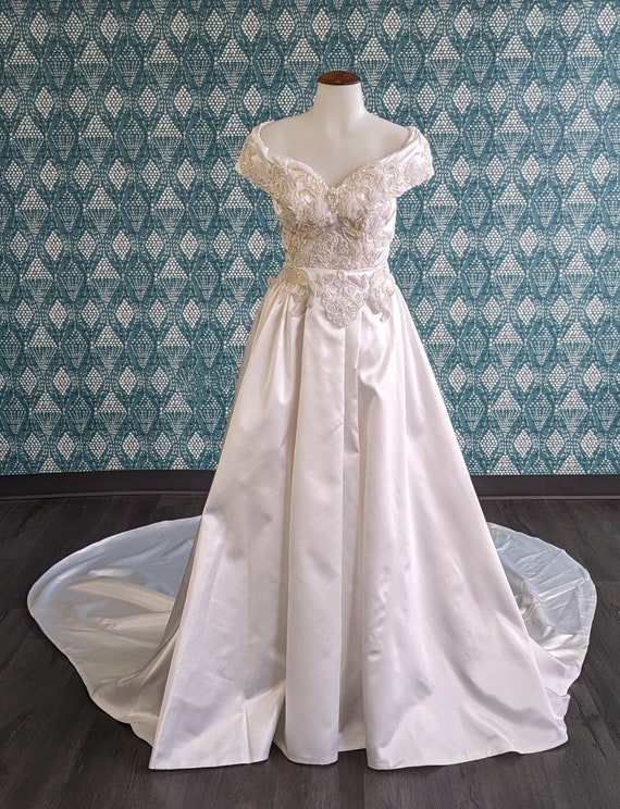 Vintage Late 1980s/Early 1990s Two Piece Wedding G