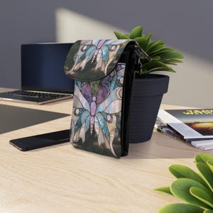 Cartera pequeña para teléfono móvil con efecto vitral y mariposas en colores pastel